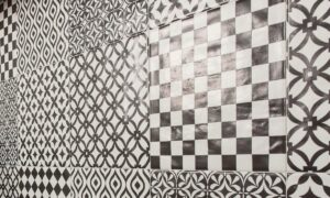 TRENTO ARLECCHINO 22.3X22.3CM