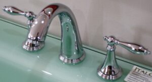 GRIFERIA DE LAVAMANOS 8" KANSAS