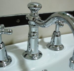 GRIFERIA DE LAVAMANOS 8 ROYAL