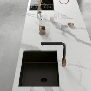 MB03 CLASSIC STATUARIO SAT 162X324CM 12MM