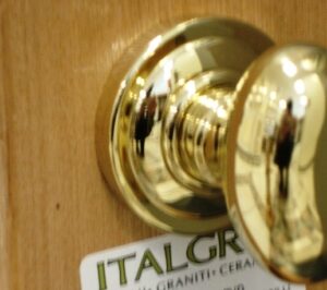 CERRADURA DE PASILLO EGG PVD