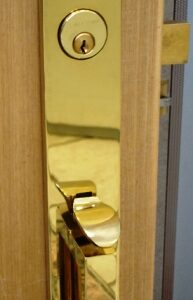 CERRADURA MANCHESTER PTA PRINC. IZQ. PVD