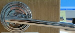 CERRADURA DE PASILLO PRINCENTON BRIGHT CHROME