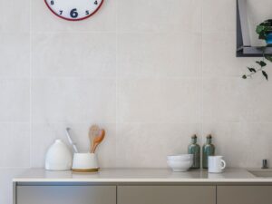 NEUTRA WHITE ANTISLIP 30X60CM