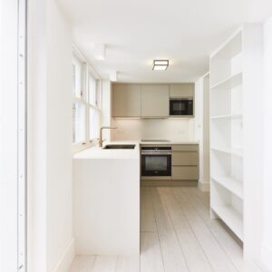 SC01 ABSOLUTE WHITE MATE 162X324CM 12MM