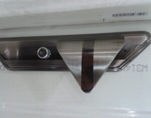 HANDLE RIGHT