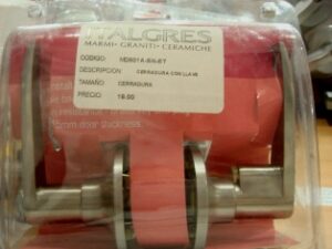 CERRADURA CON LLAVE