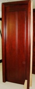 PUERTA DE MADERA SOLIDA 70 CM